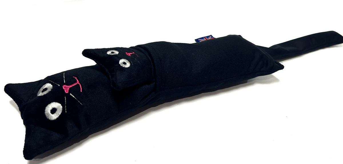 British-Made Refillable Catnip Kicker Toy – 50cm Plush Black Cat with Front Pocket & Bonus Catnip Refill Bag – Freshly Made in the UK, Durable & Eco-Friendly Fun (Black, Catnip, Refillable Cat Kicker)