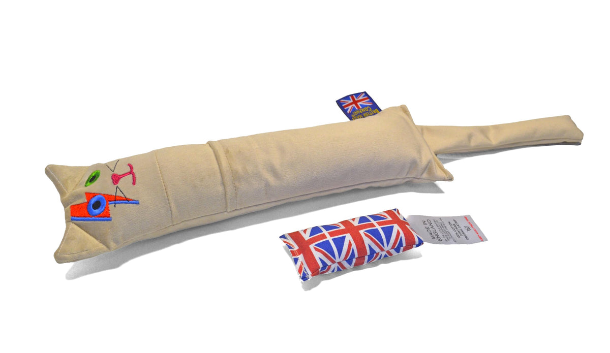 British-Made Refillable Catnip Kicker Toy – 50cm Plush Black Cat with Front Pocket & Bonus Catnip Refill Bag – Freshly Made in the UK, Durable & Eco-Friendly Fun (Black, Catnip, Refillable Cat Kicker)