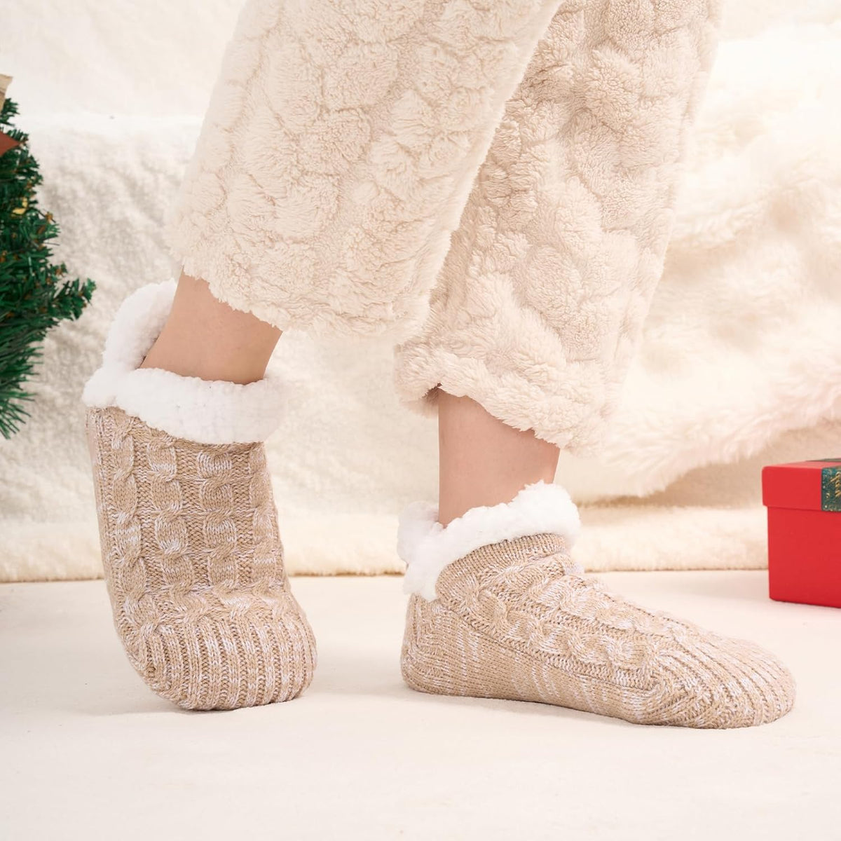 Niorasen Fluffy Slipper Socks Women Men, Winter Gift for Her, UK 4-9