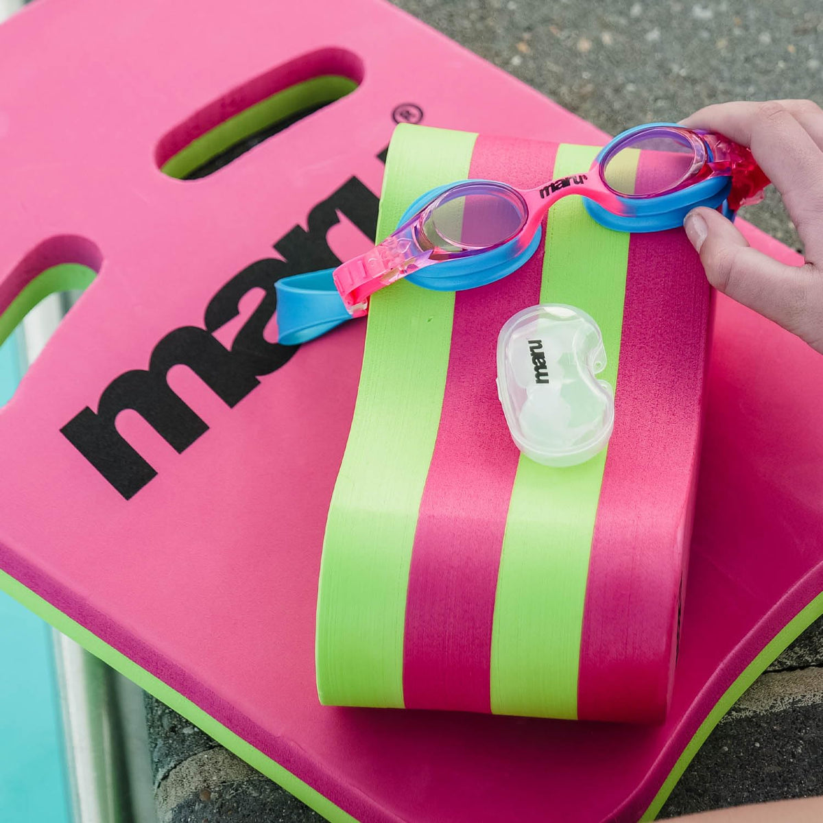 Maru Swimming Pull Buoy – Buoyant Foam Swimming Float – Improves Stroke Technique & Helps Strengthen Arms – Comfortable, Non-Chafing & Trusted by Coaches