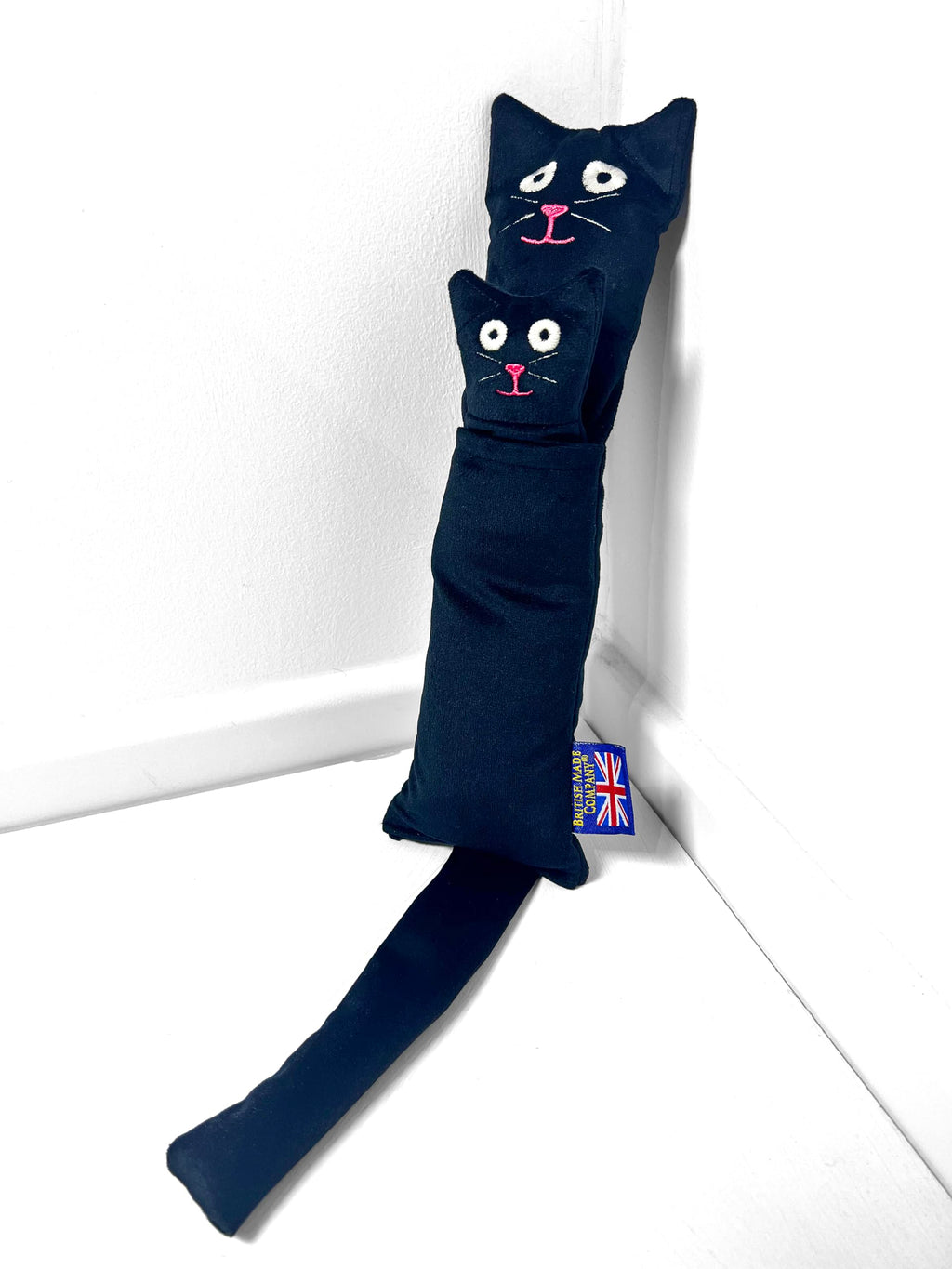 British-Made Refillable Catnip Kicker Toy – 50cm Plush Black Cat with Front Pocket & Bonus Catnip Refill Bag – Freshly Made in the UK, Durable & Eco-Friendly Fun (Black, Catnip, Refillable Cat Kicker)