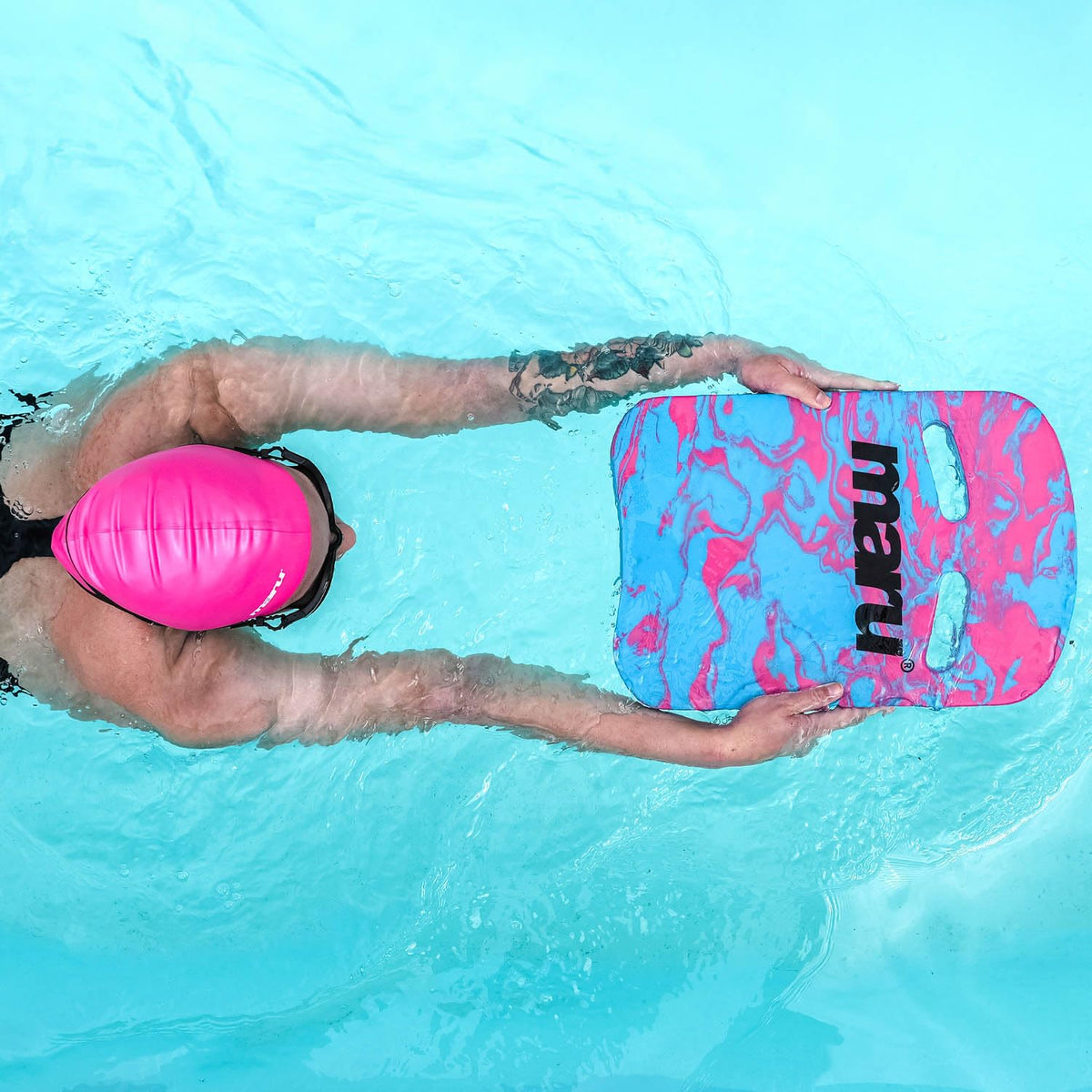 Maru Swimming Kickboard – Buoyant Foam Swim Float for Kick Strength & Technique – L42xW28cm – Easy-Grip, Non-Chafing Swimming Float for Children & Adults (6+) – Trusted by Coaches