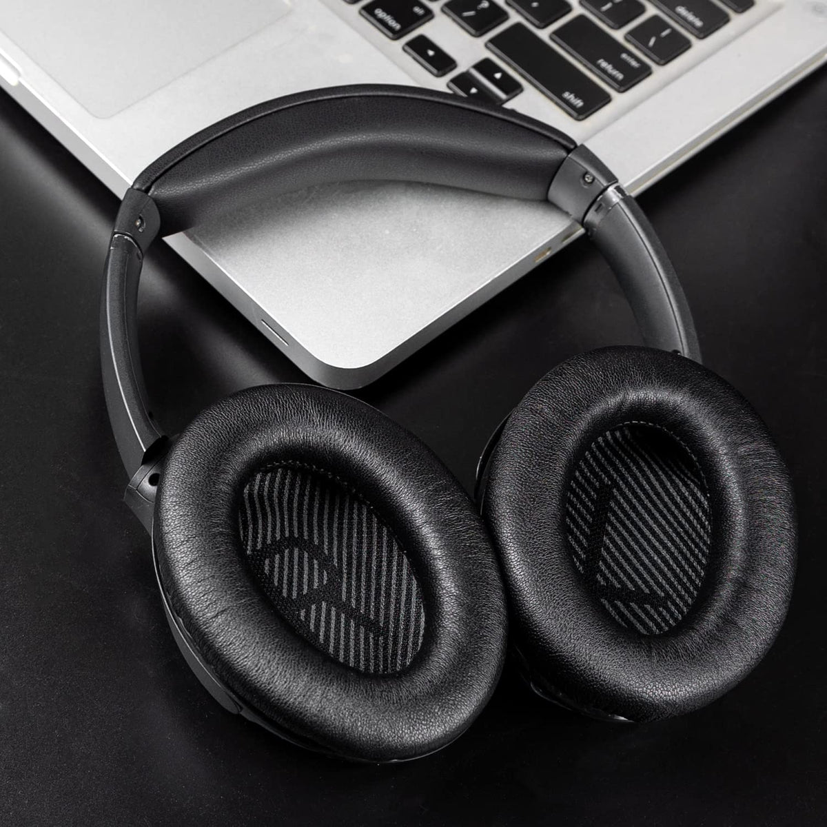 SoloWIT Earpads for Bose QC35 & QC35 ii - Brilliant Blue