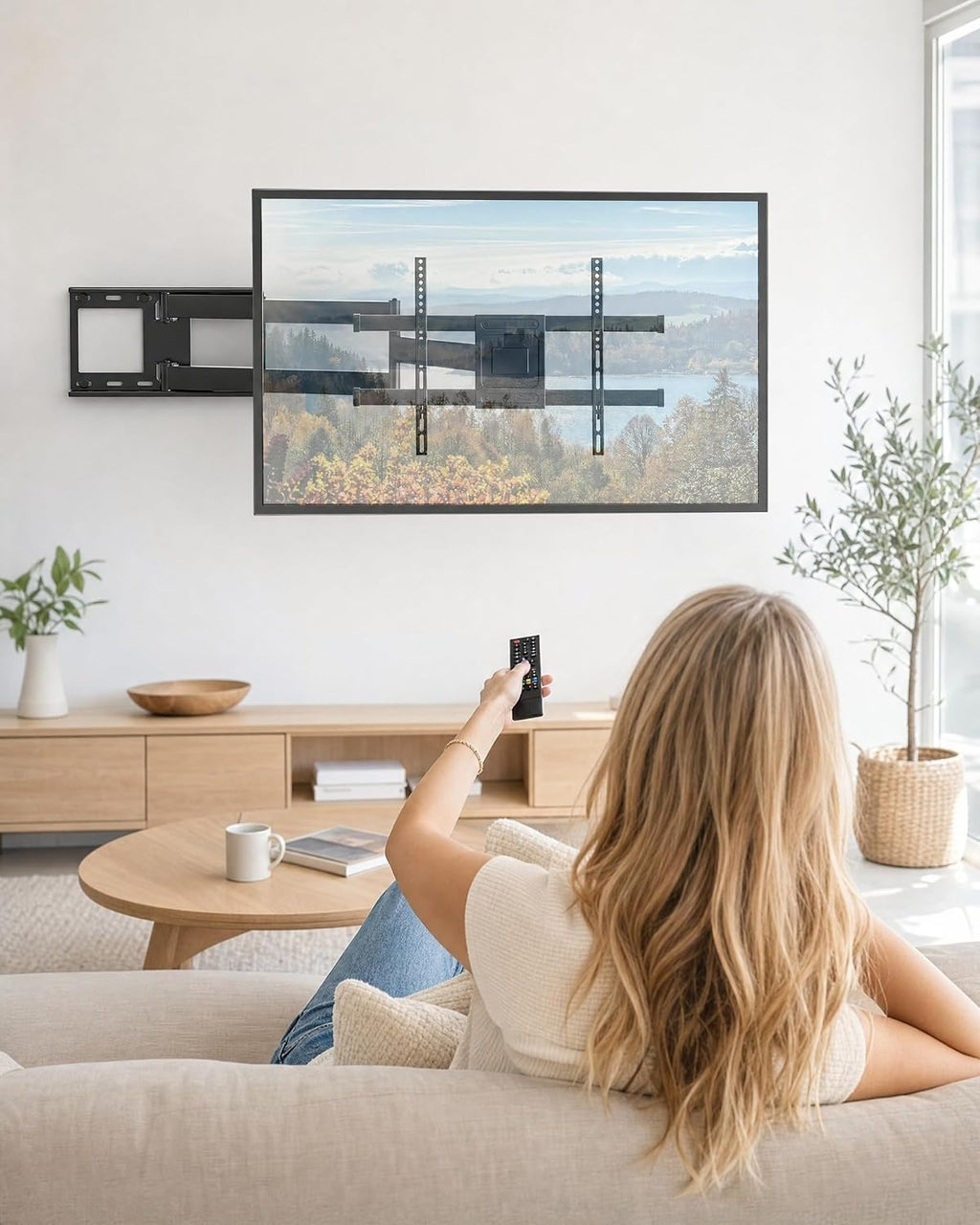 BONTEC Long Reach TV Wall Bracket, 1040 mm TV Mount for 32-75 Inch, 60 kg