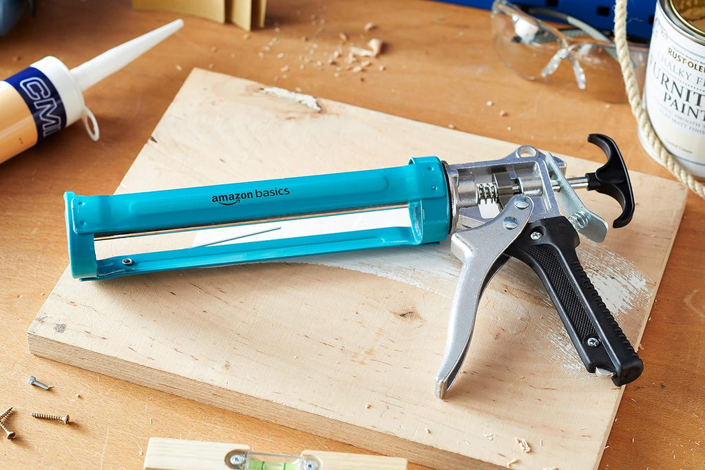 Amazon Basics Heavy Duty Sealant Caulking Gun - 310 ml (0.3 Litres) - 12:1 Thrust Ratio, Aluminium handle with plastic support grip, Blue/Grey
