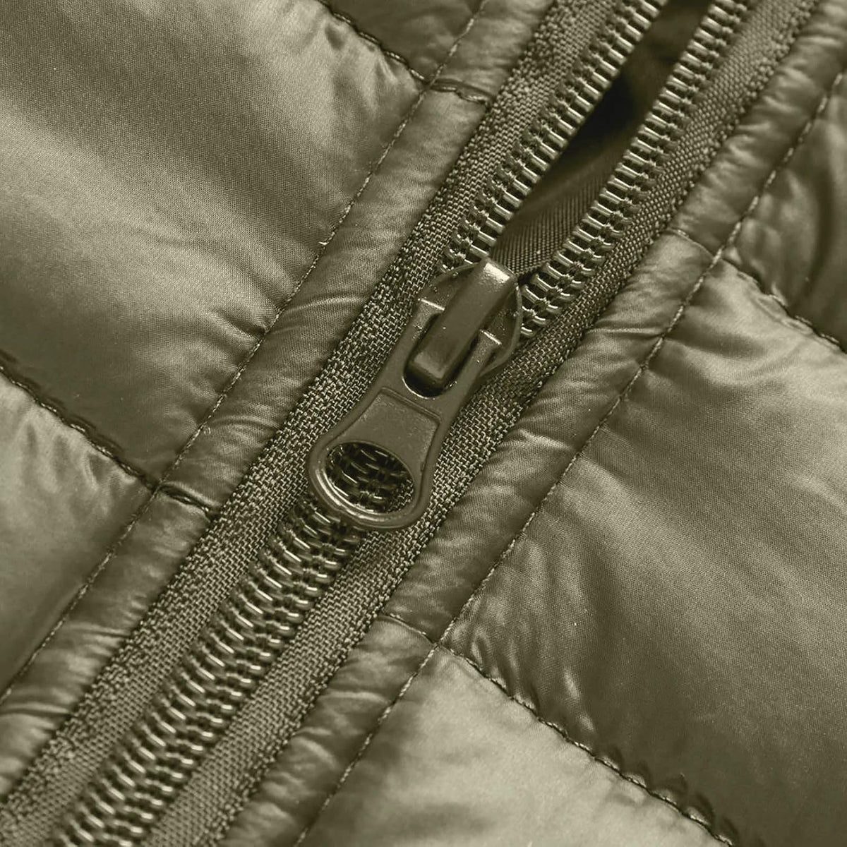 Men Winter Warm Down Jacket Long Sleeve Quilted Coats Casual Puffer Jackets Mens Outdoor Ski Hiking Windproof Stand Collar Full Zip Outwear Solid Color Thermal Coat